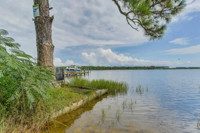 $279,900 | 112 Waycross Avenue, Pensacola, FL 32507