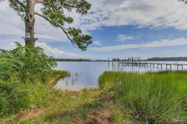 $279,900 | 112 Waycross Avenue, Pensacola, FL 32507