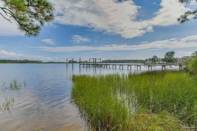 $279,900 | 112 Waycross Avenue, Pensacola, FL 32507