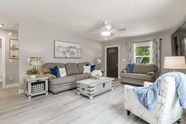 $279,900 | 112 Waycross Avenue, Pensacola, FL 32507