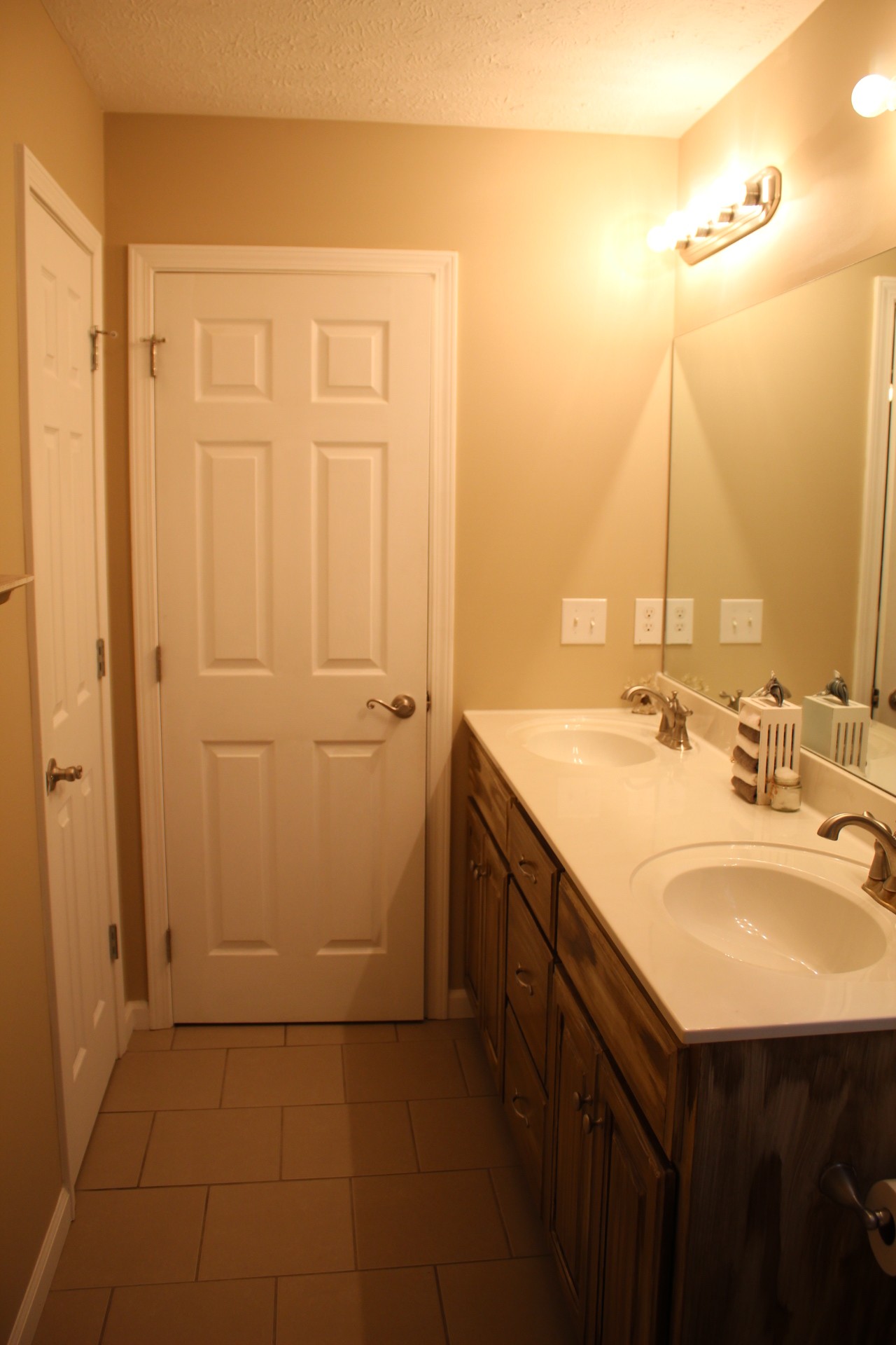 100 Houston Bell Road Manchester, TN 37355 - Photo 16 of 52 a bathroom with a sink and a mirror