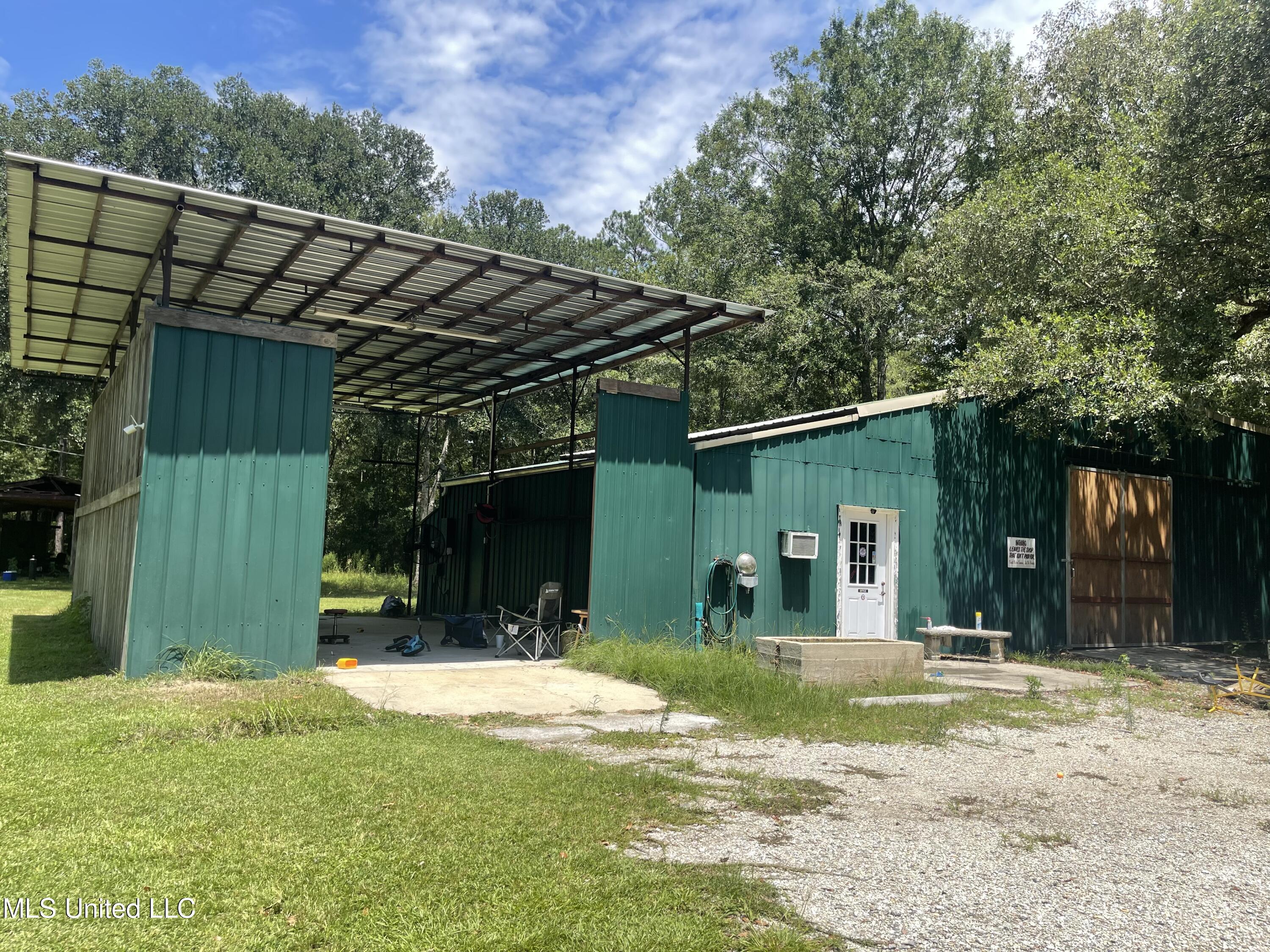 222 Otis Stewart Road, Unit A Picayune, MS 39466 - Photo 12 of 35 IMG_8816