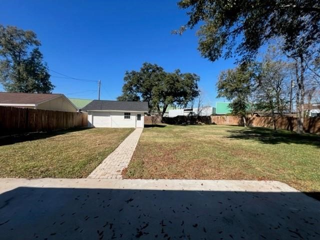 1437 Confederate Road Houston, TX 77055 - Photo 12 of 13