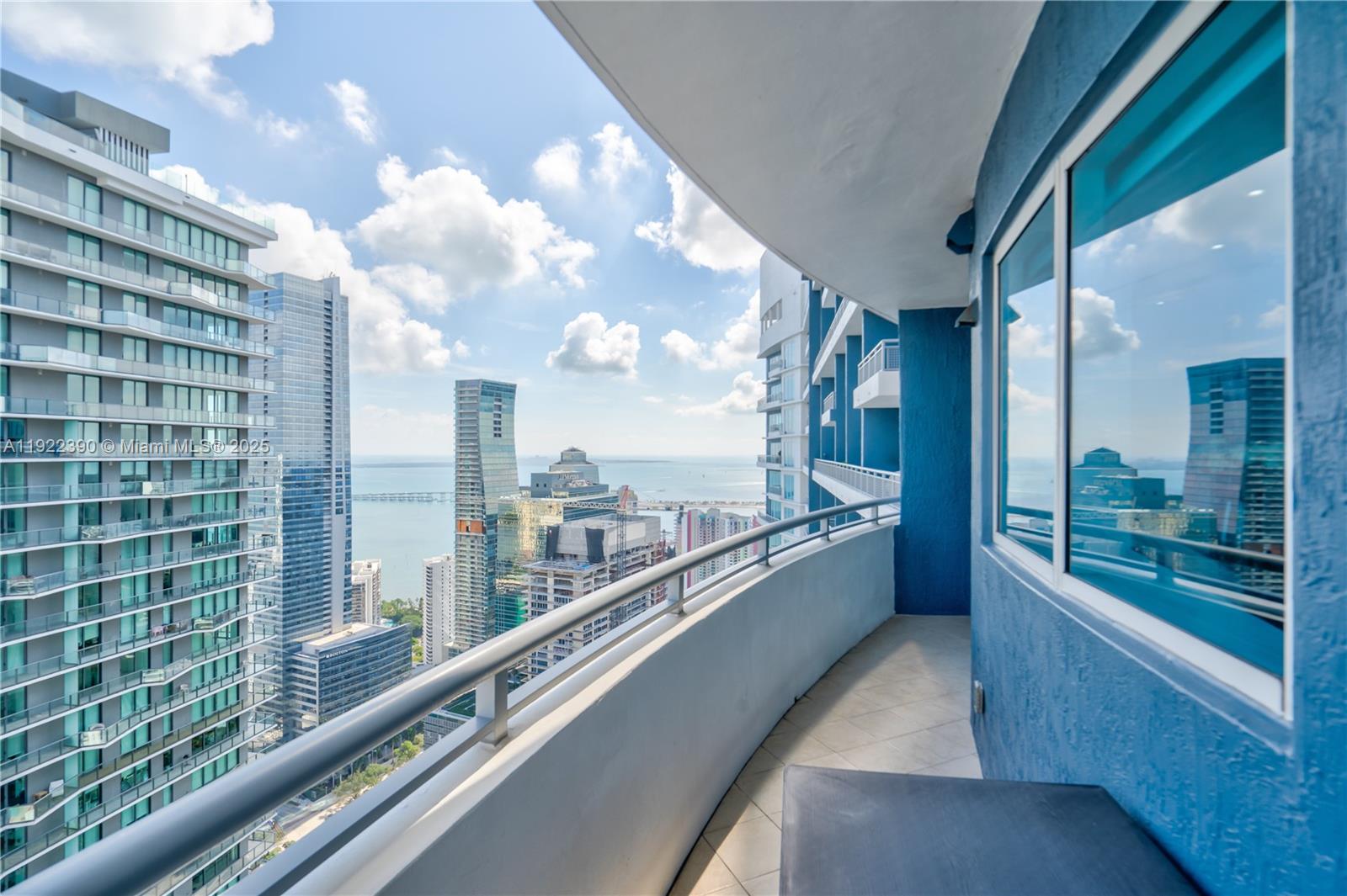60 Southwest 13th Street, Unit 4616 Miami, FL 33130 - Photo 11 of 55 a view of balcony with city view