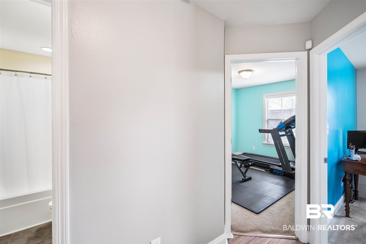8075 Brookside Lane Daphne, AL 36526 - Photo 16 of 26 Hallway