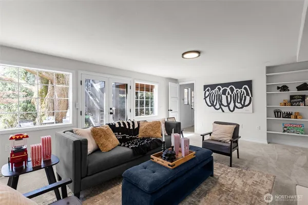 $2,425,000 | 4181 42nd Avenue Northeast, Seattle, WA 98105