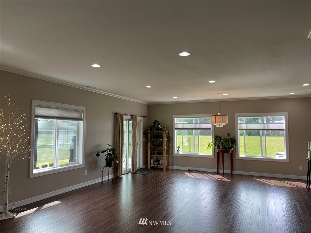 3712 Russell Road Centralia, WA 98531 - Photo 14 of 38 Gallery Image 14