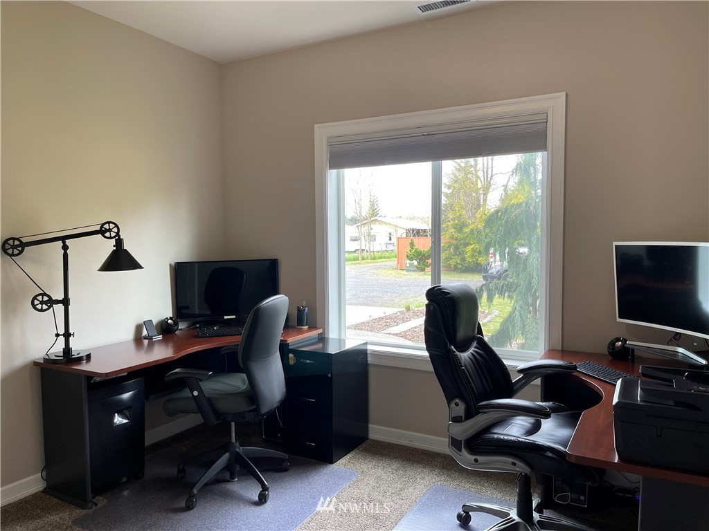 3712 Russell Road Centralia, WA 98531 - Photo 21 of 38 Gallery Image 21