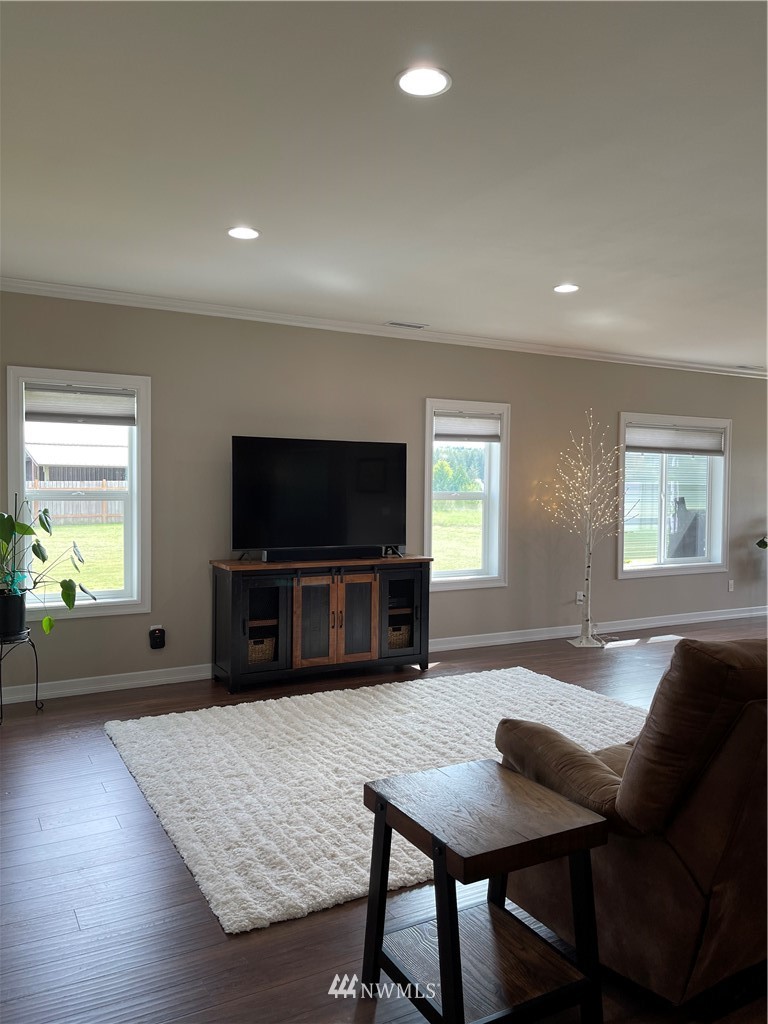 3712 Russell Road Centralia, WA 98531 - Photo 5 of 38 Gallery Image 5