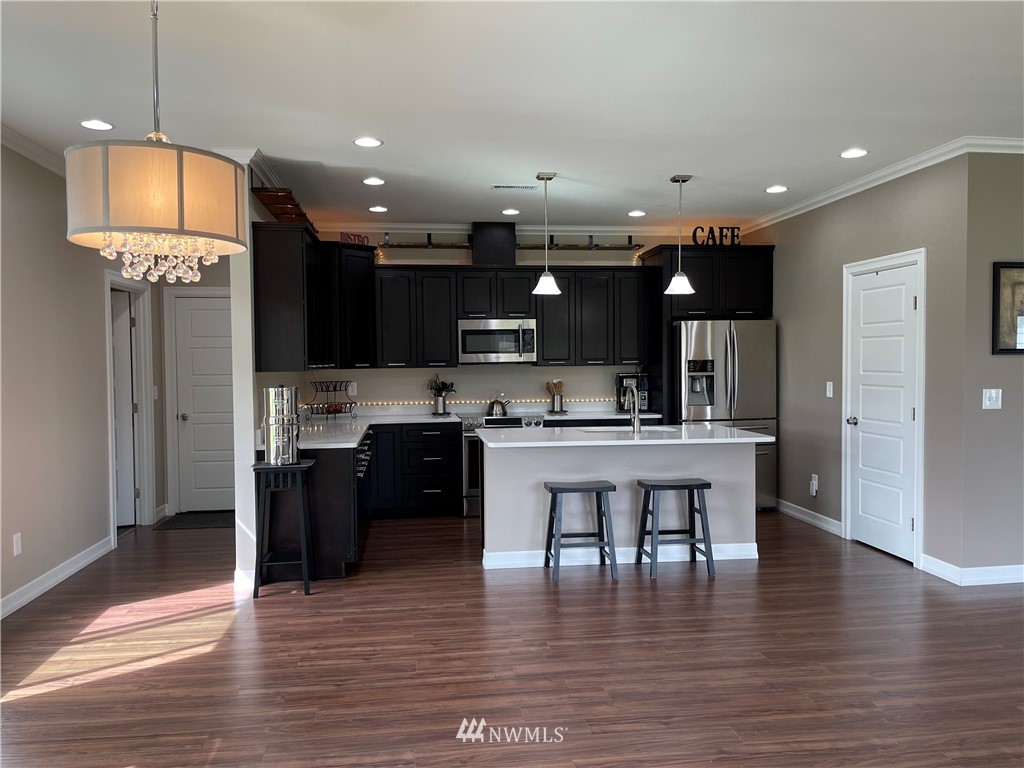 3712 Russell Road Centralia, WA 98531 - Photo 9 of 38 Gallery Image 9