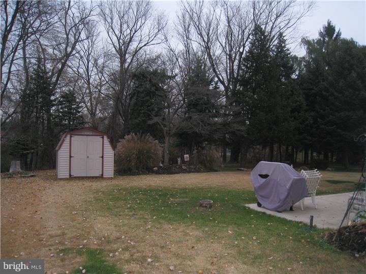 9516 Rising Sun Avenue Philadelphia, PA 19115 - Photo 3 of 10
