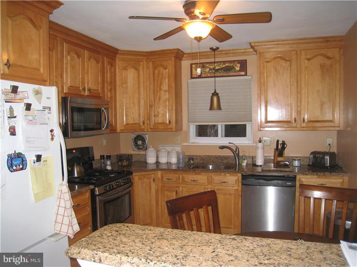 9516 Rising Sun Avenue Philadelphia, PA 19115 - Photo 5 of 10