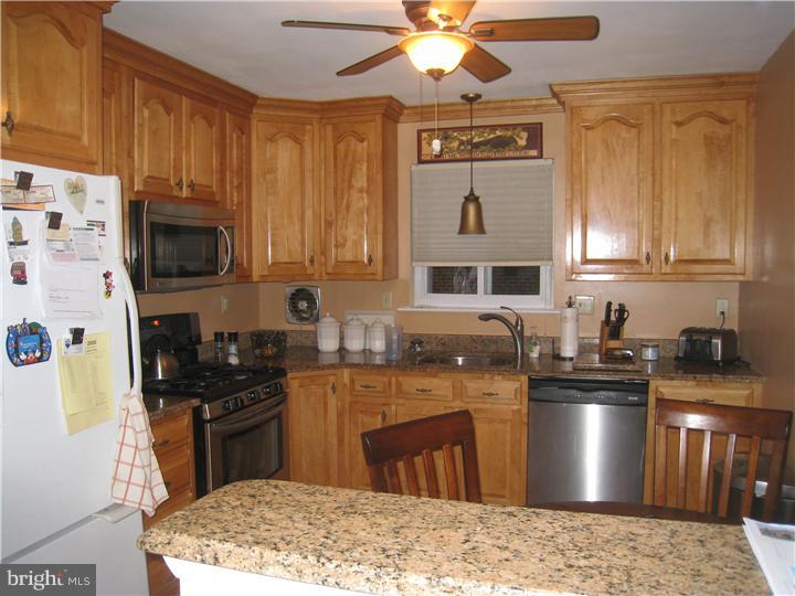 9516 Rising Sun Avenue Philadelphia, PA 19115 - Photo 6 of 10