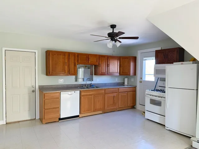 $1,750 | 111 Division Street, Unit 2, North Attleboro, MA 02760