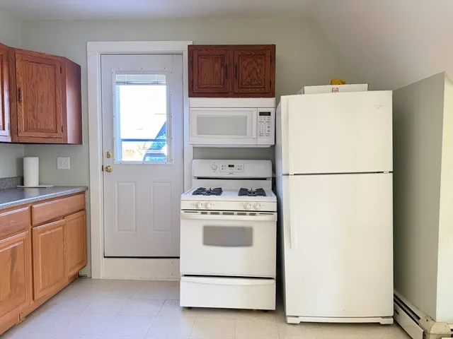 $1,750 | 111 Division Street, Unit 2, North Attleboro, MA 02760
