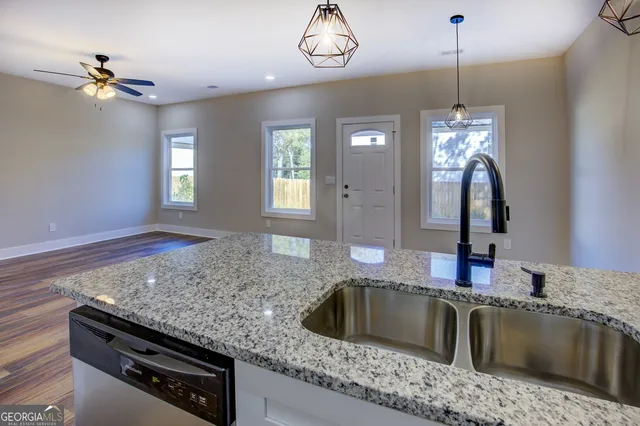 $1,750 | 523 East Chappell Street, Griffin, GA 30223