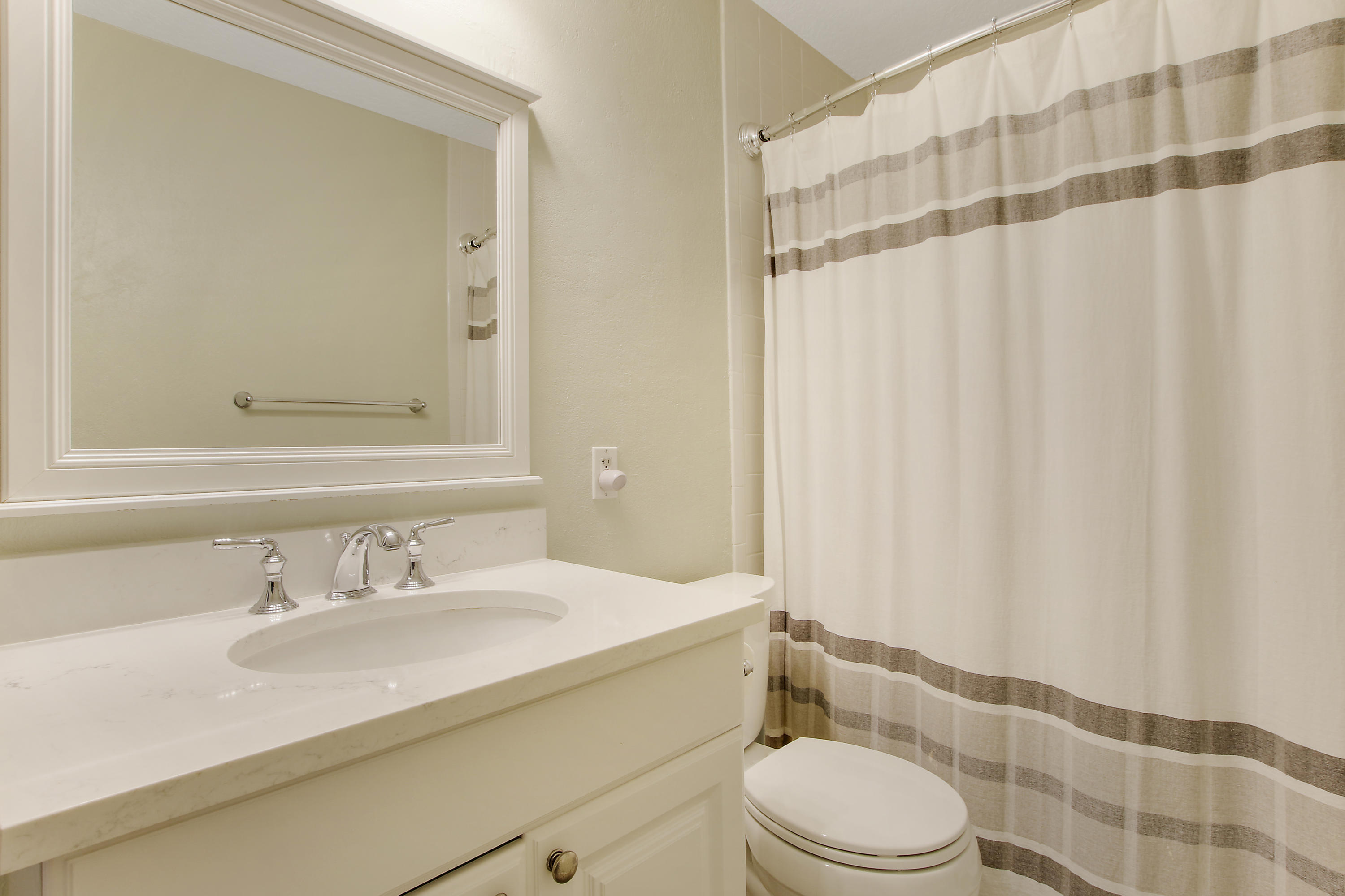 985 Laurel Road North Palm Beach, FL 33408 - Photo 28 of 33 29