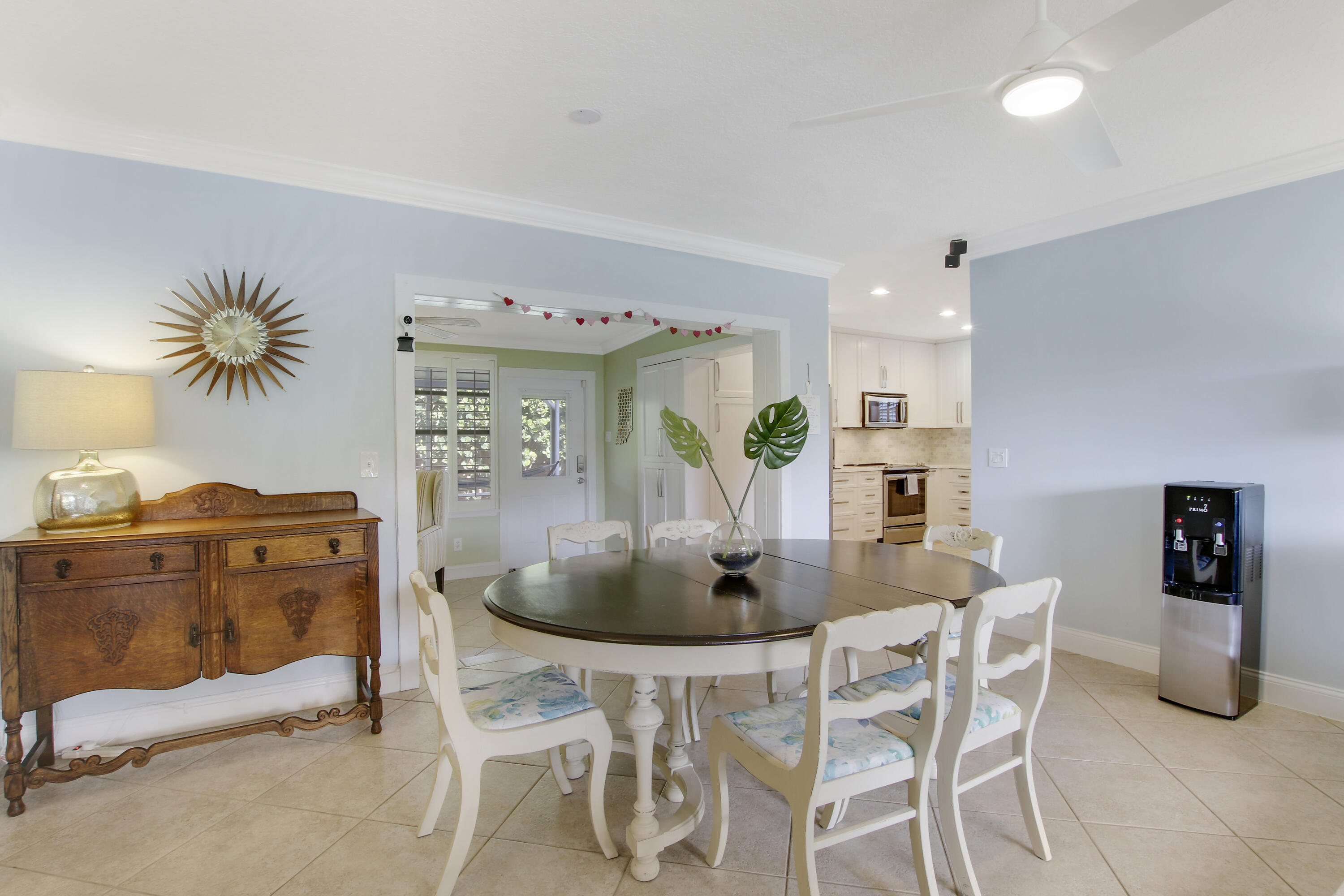 985 Laurel Road North Palm Beach, FL 33408 - Photo 4 of 33 4