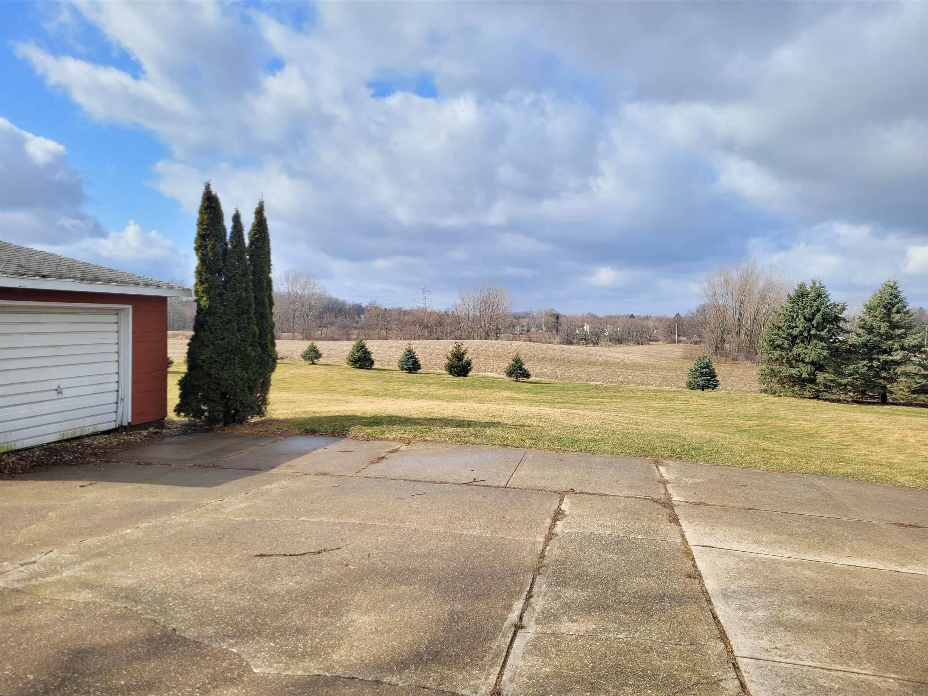 59589 Grass Road Mishawaka, IN 46544 - Photo 25 of 31 Gallery Image 25
