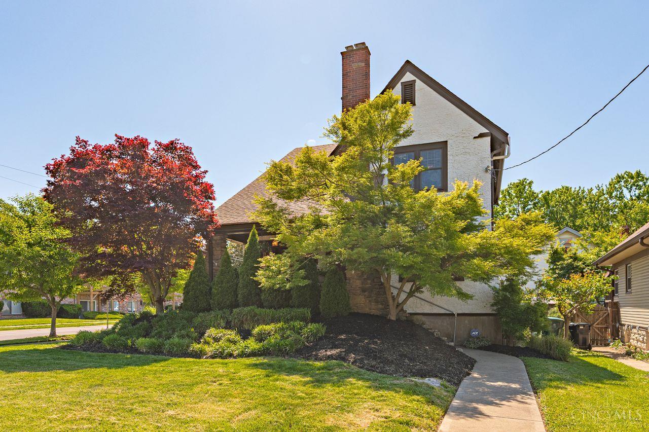 6244 Montgomery Road Cincinnati, OH 45213 - Photo 1 of 40 Gallery Image 1