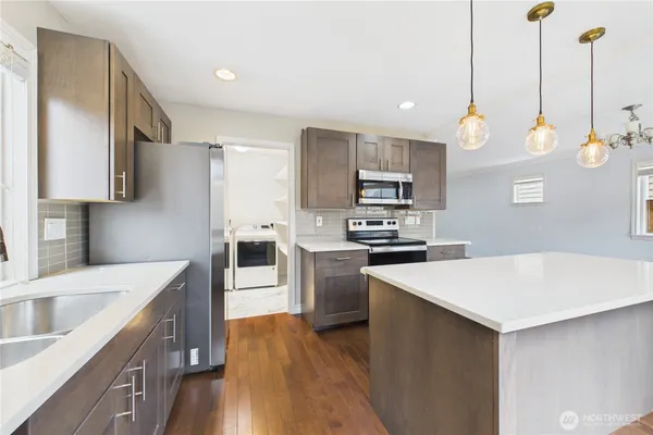 $3,650 | 10159 223rd Place Northeast, Redmond, WA 98053