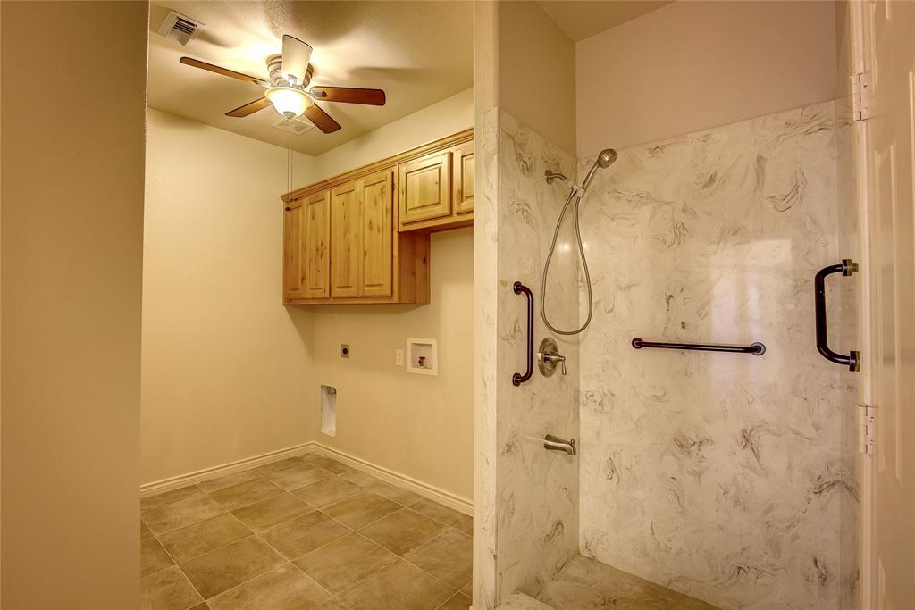 2617 Kirby Road Rowlett, TX 75088 - Photo 28 of 39 Laundry room featuring a ceiling fan, shower/dog wash.