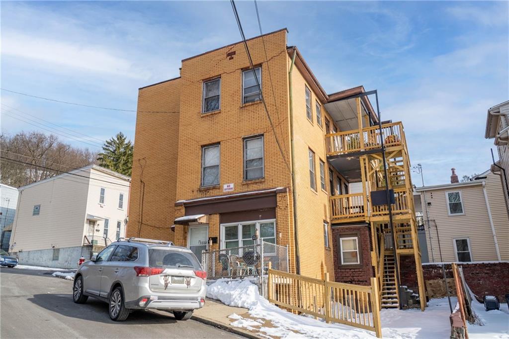 3245 Rothpletz Street Pittsburgh, PA 15212 - Photo 3 of 24 Gallery Image 3