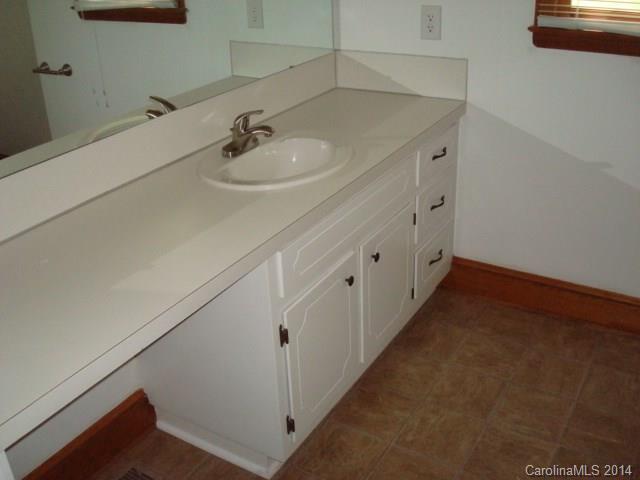 503 Park Road Dallas, NC 28034 - Photo 12 of 23 Gallery Image 12