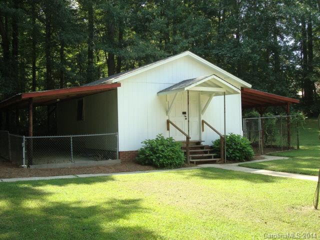 503 Park Road Dallas, NC 28034 - Photo 3 of 23 Gallery Image 3