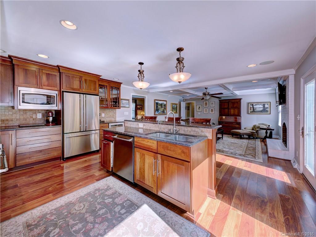 1201 Reverdy Lane Matthews, NC 28105 - Photo 10 of 24 Gallery Image 10