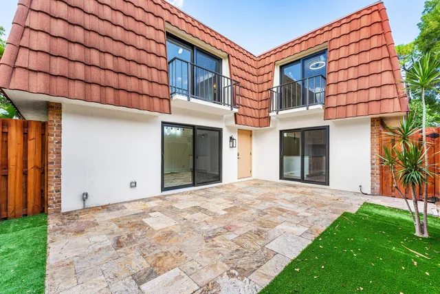 $2,900 | 3007 San Clara Drive, Unit 5B, Delray Beach, FL 33445