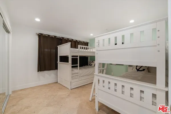 $24,995 | 6419 Ocean Front Walk, Playa del Rey, CA 90293