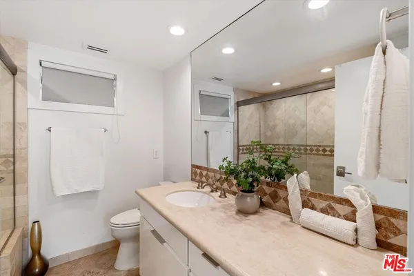 $24,995 | 6419 Ocean Front Walk, Playa del Rey, CA 90293