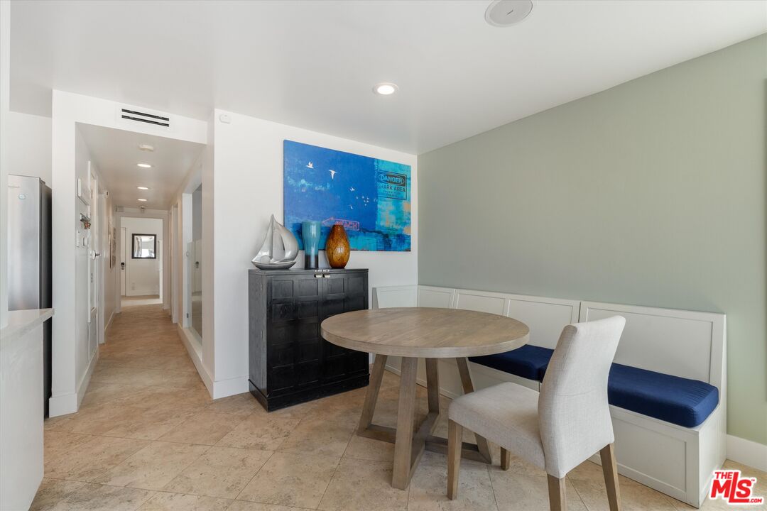 6419 Ocean Front Walk Playa del Rey, CA 90293 - Photo 13 of 54