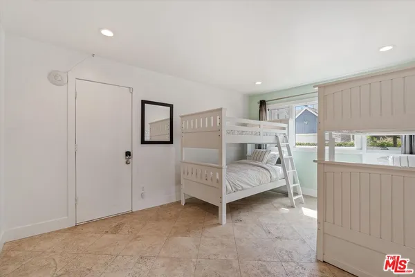 $24,995 | 6419 Ocean Front Walk, Playa del Rey, CA 90293