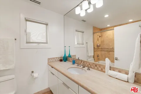 $22,495 | 6419 Ocean Front Walk, Playa del Rey, CA 90293