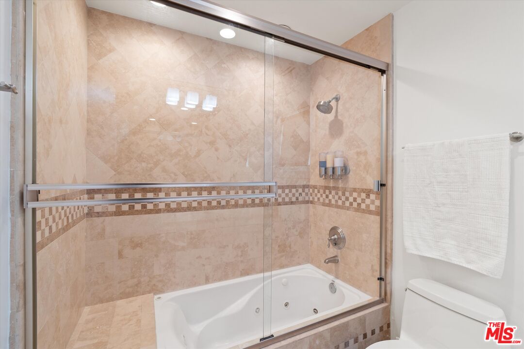 6419 Ocean Front Walk Playa del Rey, CA 90293 - Photo 37 of 54