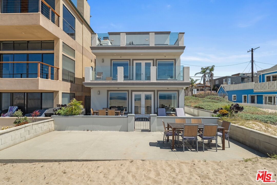 6419 Ocean Front Walk Playa del Rey, CA 90293 - Photo 40 of 57