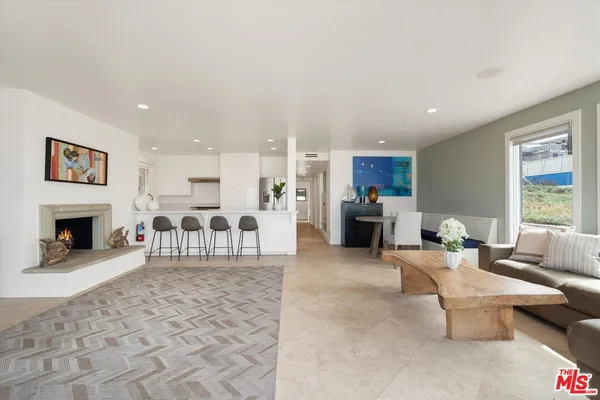 $24,995 | 6419 Ocean Front Walk, Playa del Rey, CA 90293