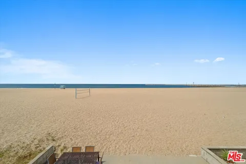 $22,495 | 6419 Ocean Front Walk, Playa del Rey, CA 90293