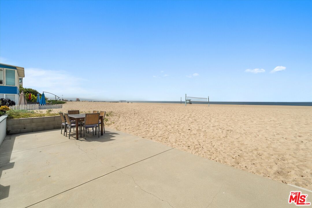 6419 Ocean Front Walk Playa del Rey, CA 90293 - Photo 46 of 57