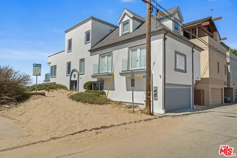 $22,495 | 6419 Ocean Front Walk, Playa del Rey, CA 90293
