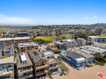 $22,495 | 6419 Ocean Front Walk, Playa del Rey, CA 90293