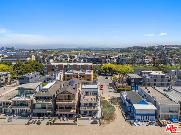 $24,995 | 6419 Ocean Front Walk, Playa del Rey, CA 90293
