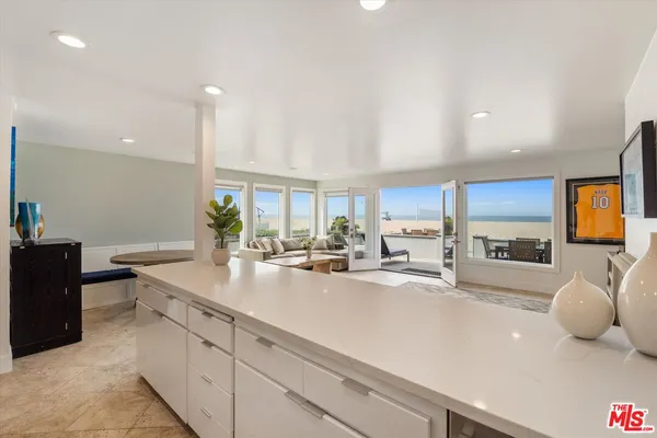 $24,995 | 6419 Ocean Front Walk, Playa del Rey, CA 90293