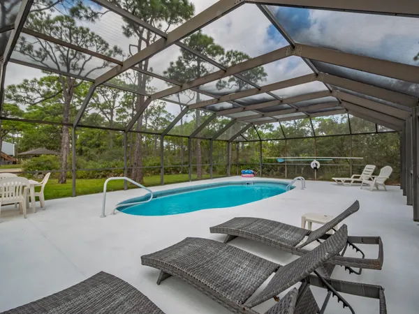 $1,290,000 | 1604 Ivy Way, Eastpoint, FL 32328