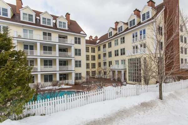 $680,000 | 761 Stratton Mountain Road, Unit 322, Stratton, VT 05155