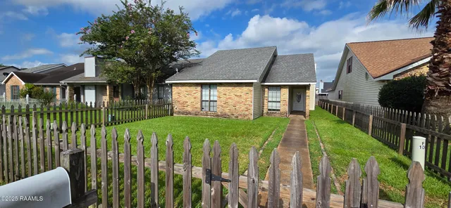 $1,475 | 106 Larry Street, Lafayette, LA 70506