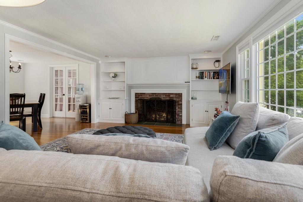 14 New Meadow Road Lynnfield, MA 01940 - Photo 6 of 42 Gallery Image 6