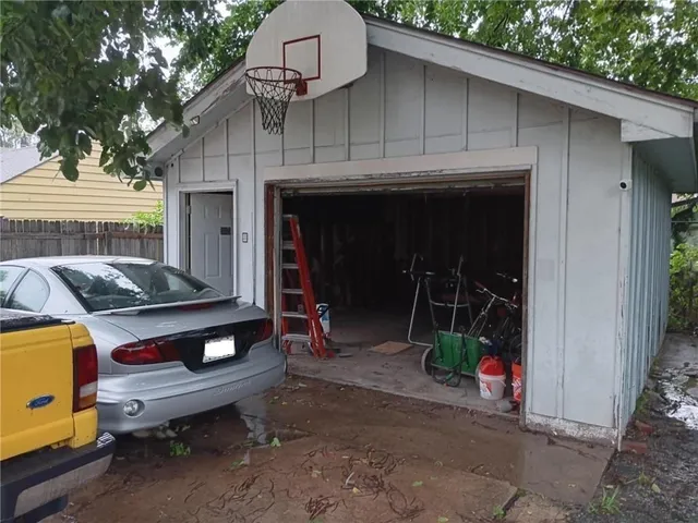 $149,000 | 423 North Brighton Avenue, Kansas City, MO 64123